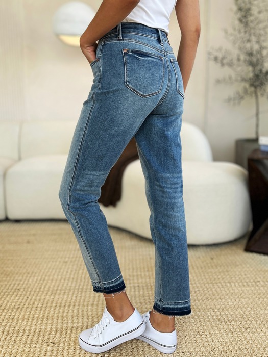 Judy Blue Mid Rise Rigid Magic Release Hem Boyfriend Jeans